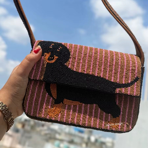 กระเป๋าคลัทช์งานปักมือ ดีไซน์เนอร์ ผลิตในอินเดีย สายสะพายไหล่ ซิปปิดแบบแม่เหล็ก ซับในผ้าไหมผสมฝ้าย - Product Image 1