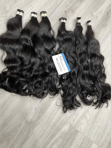 Extensions de cheveux humains naturels ondulés en vrac, prix de gros, haute qualité, super soyeux, sans nœuds, sans perte, disponibles - Product Image 4