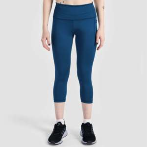 Pantalon de yoga Aero Flow turquoise en tissu tricoté respirant avec élasthanne, effet push-up, contrôle du ventre, fonction thermique et logo à la taille - Product Image 1
