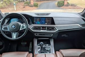 VMW XV SUV 2019, Volante a la Izquierda, Emisión Euro VI, Gasolina, Automático, Techo Solar Panorámico - Product Image 3