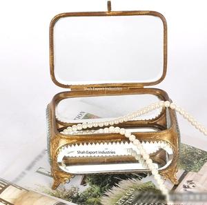 Boîte à bijoux vintage de forme personnalisée, cadre en laiton sculpté à la main, verre épais biseauté, boîte de rangement, organisateur de bijoux fait à la main - Product Image 6