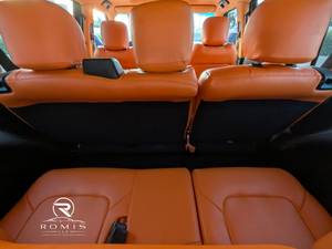 Nissan Patrol Y62 2024 Usado - Kit de Carrocería Ancha Personalizado - Exterior Azul con Interior Naranja - SUV de 8 Plazas |   Listo para Exportar - Product Image 4