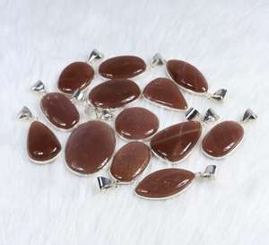 Colgante de cabujón de piedra solar de melocotón Natural Fabricación de collares de piedras preciosas de brillo dorado para suministro de joyería - Product Image 3