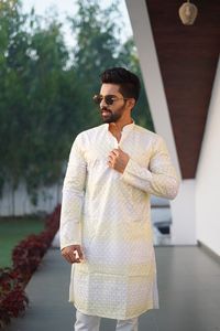 Meilleure qualité hommes traditionnel lourd Kurta pyjama fête de mariage tenue décontracté coton Lucknowi travail Design EID Collection bas prix - Product Image 4