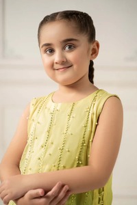 Robe de fête de luxe pour enfants fille de style pakistanais avec perles et nœud arrière élégant pour Eid et anniversaire - Product Image 6
