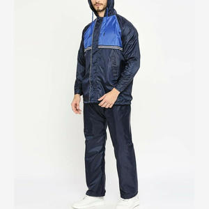 Chaqueta Deportiva Impermeable con Capucha, Transpirable, Estampada, para Entrenamiento al Aire Libre, Unisex, Diseño Personalizado OEM, Directo de Fábrica - Product Image 3