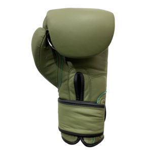 Guantes de Boxeo MMA Profesionales de Cuero Mate, Diseño Personalizado, Guantes de Entrenamiento y Sparring con Cierre de Velcro, Transpirables y con Protección UV - Product Image 5