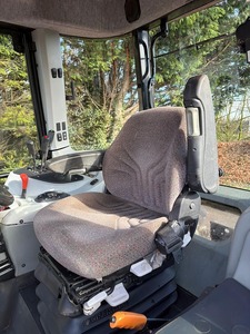 Livraison gratuite pour tracteur Massey 5460 plus chargeur Dyna 4 d'occasion de 2011 à vendre - Product Image 4