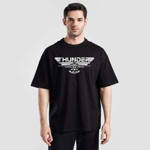 Camiseta Deportiva JF 17 (Negra) Ropa Deportiva Comprimida para Gimnasio con Etiqueta Personalizada, Estampado Serigrafiado, Diseño Sólido - Product Image 1