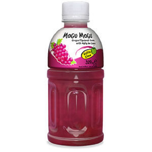 Venta al por mayor de Mogu Mogu en paquetes de 6 botellas de 320 ml con sabores surtidos: Lichi, Mango, Fresa, Grosella Negra y Uva. - Product Image 4