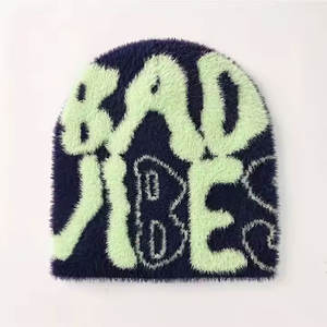Offre Spéciale 100% coton thermique Mohair Beanie chapeaux haute qualité imprimé motif vêtements d'hiver Logo personnalisé meilleure qualité - Product Image 3