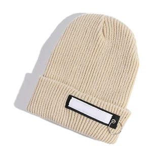 Fabricación de Gorros de Punto para Exteriores, Gorros de la Mejor Calidad, Logotipo Personalizado y Bordado, Colores Únicos para Hombres y Mujeres en Todos los Tamaños - Product Image 5