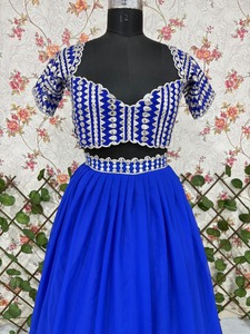 Lehenga de Georgette Suave Estilo Mariposa de Boutique India con Hermoso Trabajo de Lámina y Espejo, Ideal para Fiestas y Bodas, el Más Vendido, Ropa Festiva Moderna para Mujer - Product Image 6