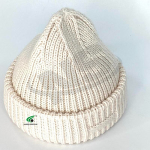 Gorro de punto de Jacquard unisex, gorro de invierno de acrílico suave con logotipo personalizado, gorro cálido de moda para exteriores - Product Image 5