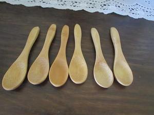 Cuchara de Madera Rústica Desechable y Degradable, Hecha a Mano con Acabado Pulido, Agarre Cómodo, Mango Largo y Duradero, Utensilio de Cocina para Mezclar - Product Image 2