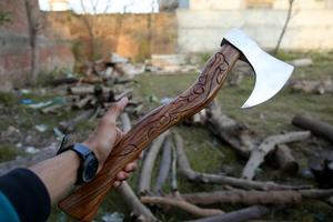 Hacha Vikinga Industrial de Alta Calidad, Forjada a Mano, Grabada en Madera, Acero con Alto Contenido de Carbono, Hacha de Espalda Plana para Acampar - Product Image 2