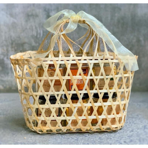 Panier cadeau en rotin Emballage de souvenirs Coffrets cadeaux du Vietnam Panier en rotin tissé à la main avec poignée pour cadeau de vacances - Product Image 1