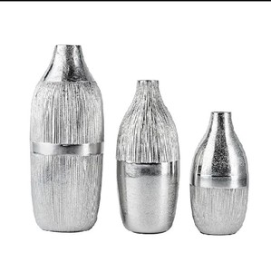 Vase à fleurs martelé en fer plaqué étain pour décor de table de maison et de mariage Vase en métal en vrac personnalisé - Product Image 4