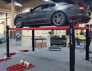 Elevador de coche de 4 postes al por mayor, elevador de vehículo hidráulico, elevador de garaje automático, precio de fábrica de elevador de coche de servicio pesado de Venta caliente de la mejor calidad - Product Image 3