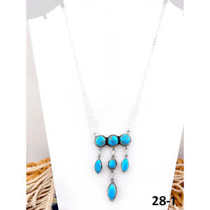 Collier artisanal en turquoise blanche du Sud-Ouest et argent sterling avec serti clos - Product Image 1