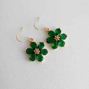 Boucles d'oreilles en argent sterling naturel plaqué or, émeraude taille poire, style victorien vintage, pierre précieuse blanche rare, son cadeau - Product Image 2