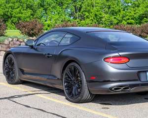 Sedán de Lujo de Alta Velocidad Usado, Listo para Conducir, OFERTA Y USADO, Motor W12 de 6.0L con Doble Turbo - Product Image 6