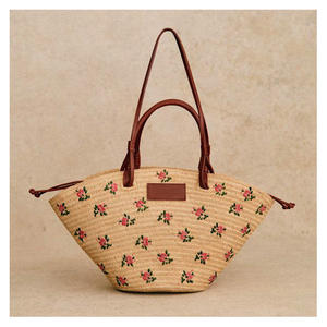 Sac à main élégant et raffiné en raphia tressé, sacs tendance en rotin et jute avec détails luxueux en perles et diamants pour toutes les occasions - Product Image 4