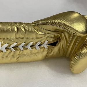 ถุงมือชกมวยหนังวัวแท้สีมุกเมทัลลิกทองคำ ผลิตตามสั่ง พร้อมเชือกผูกแบบยืดหยุ่นสำหรับการฝึกซ้อมระดับมืออาชีพ - Product Image 3