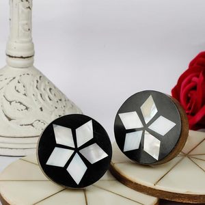 HF artisanat finition lisse boutons en résine en bois fabriqués à la main pour armoires tiroirs appel de luxe pour cuisine chambre utilisation moderne bas - Product Image 1