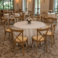 Chaises empilables commerciales d'extérieur à dossier croisé pour la restauration, idéales pour les mariages, les fêtes, les événements et les restaurants (vente en gros)