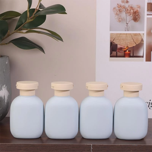 ขวดบีบ PE ขวดเปล่า100มล. พร้อมฝาปิดปั๊มสเปรย์เติมได้สำหรับการดูแลผิวการเดินทางบรรจุภัณฑ์เซรั่มดูแลผิวใหม่ฉลากส่วนตัว - Product Image 3