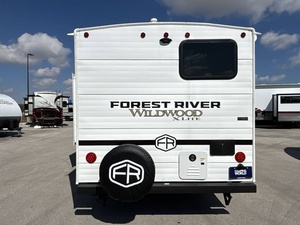 2026 Used F-o-r-e-s-t R-i-v-e-r Wildwood 260ICE - Product Image 3