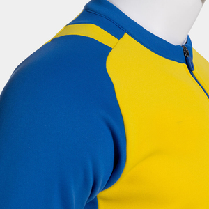 Ensemble de survêtement de sport actif à fermeture éclair intégrale personnalisé à faible MOQ pour l'entraînement au football pour hommes - Product Image 5