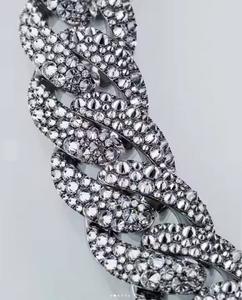 Collar de diamantes de moissanita de hip hop personalizado de alta calidad con cadena cubana para regalos para hombres - Product Image 2