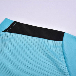 Fournisseur d'uniformes de football personnalisés, ensemble maillot et short respirant, léger, à séchage rapide, sur mesure pour les clubs, les écoles, les grandes tailles - Product Image 5