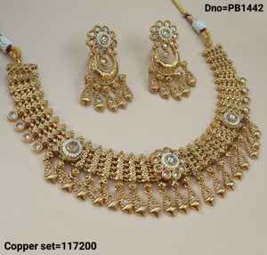 ENSEMBLE DE BIJOUX INDIENS TRADITIONNELS ET À LA MODE EN CUIVRE ENSEMBLE DE BIJOUX DE MARIAGE POUR FEMMES BOUCLES D'OREILLES ET COLLIER - Product Image 2