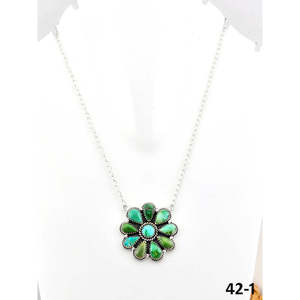 Collier en turquoise et argent sterling avec motif floral de la région de l'Emeraude pour cadeau - Product Image 1