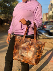 Patrón occidental Crunch Bolso de mano de cuero Bolso de compras con estilo Bolso de mujer Bolso multiusos - Product Image 4