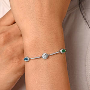 สร้อยข้อมือเงินแท้ CLARA 925 ประดับเพชรเม็ดเดี่ยว มุกเทนนิส ชุบทอง 14K ทอง 18K โรสโกลด์ และโรเดียม - Product Image 5