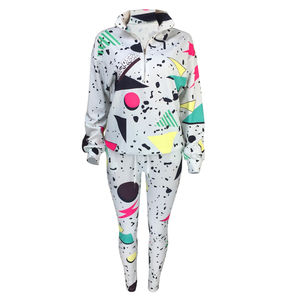 Ensemble de survêtement pour femmes en polyester sublimé, haut de gamme, deux pièces, pour l'entraînement sportif - Product Image 4