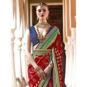 Exquisite Red Wedding Sarees - Elegant Indian Wear
