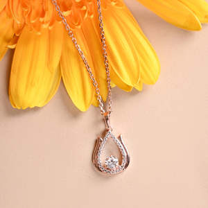 Colgante de Plata de Ley 925 con Baño de Rodio en Forma de Gota de Agua para Mujer, con Circonita o Moissanita - Product Image 2