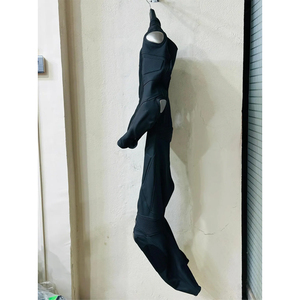 ชุดแข่งรถหนังสีดำและสีม่วงแบบสั่งทำพิเศษ ชุดนักขี่มอเตอร์ไซค์ทำมือ-ได้รับการรับรองมาตรฐาน CE อุปกรณ์มอเตอร์ไซค์ ชุดหนังสำหรับขี่มอเตอร์ไซค์ - Product Image 3