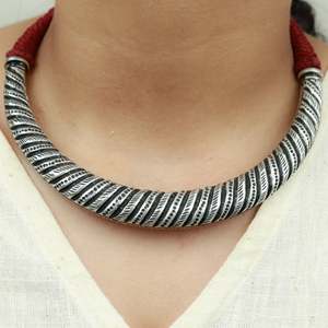 Tridha Tribal Criss Cross, bijou ethnique en argent 925, réglable, style Hasli, objet de collection culturel - Product Image 2