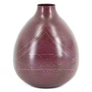 Vase à fleurs en métal de forme unique moderne avec fini enduit de poudre de couleur verte pour des intérieurs sophistiqués et à la mode - Product Image 6