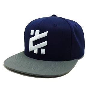 หมวกสแนปแบคแบบปรับได้สไตล์ฮิปฮอปหมวกสตรีม3D ปักโลโก้ตามสั่งทันสมัย - Product Image 1