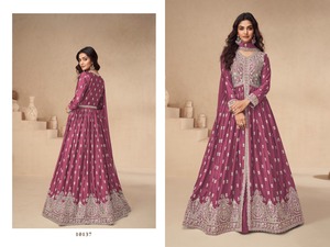 Vêtements de mariage les plus vendus en gros Robe Anarkali en soie de qualité supérieure et Dupatta avec travail de broderie séquentielle - Product Image 2