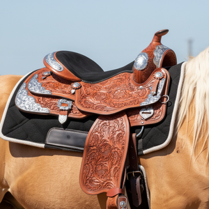 Sillín de caballo de cuero occidental hecho a mano con detalles plateados Herramientas florales Tachuela de equitación ecuestre Premium - Product Image 1