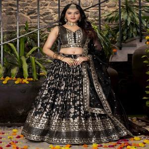 Ropa de boda de calidad superior Diseñador exclusivo Dola Seda Jacquard con bordado Zari Trabajo Lehenga Choli - Product Image 1