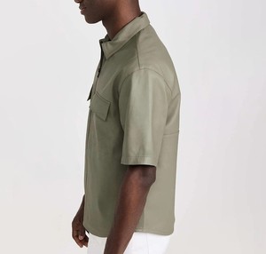 OEM personalizado de alta calidad de verano de los hombres de manga corta Camisa de cuero prendas de vestir estilo de la calle Casual Zip Up camisa de cuero - Product Image 4